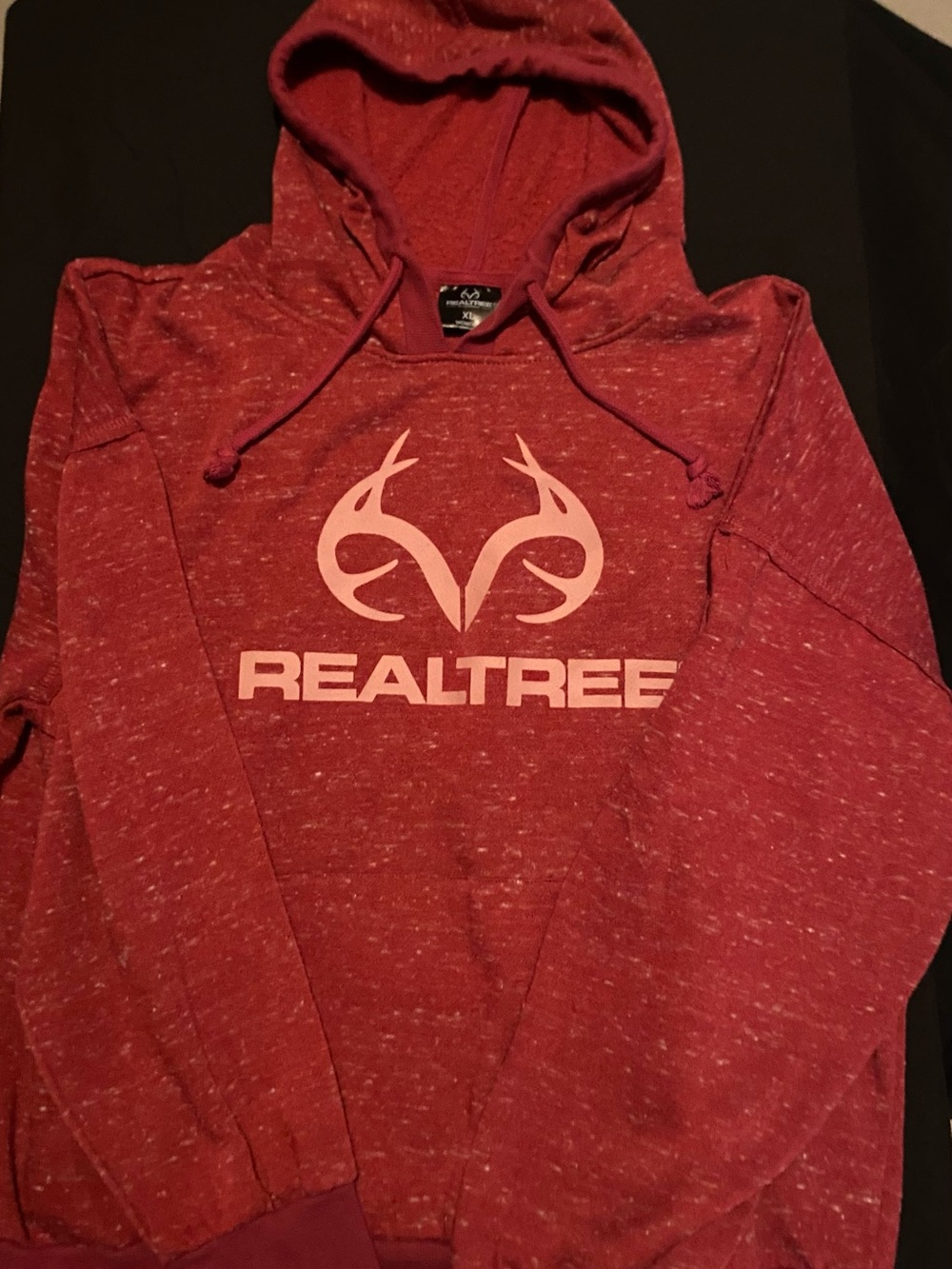 Realtree Women’s Heather Red Crewneck Hoodie with Logo